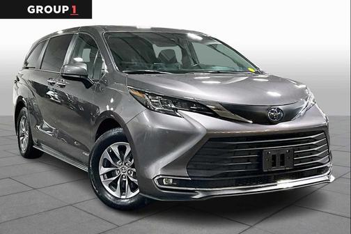 2021 Toyota Sienna XLE 7 Passenger