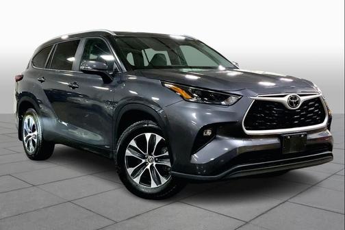2025 Toyota Highlander Hybrid XLE