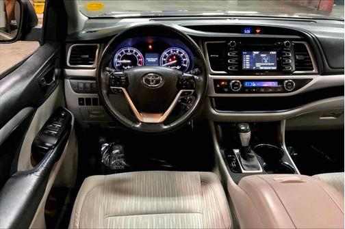 2015 Toyota Highlander LE Plus