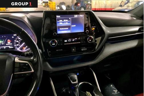 2022 Toyota Highlander XSE