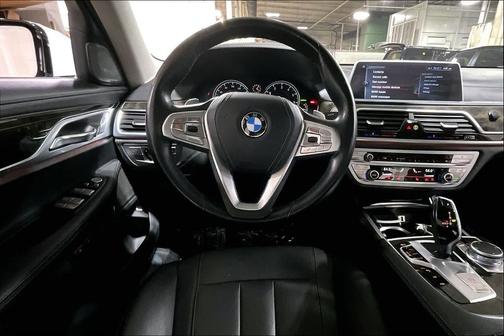 2017 BMW 740 xDrive