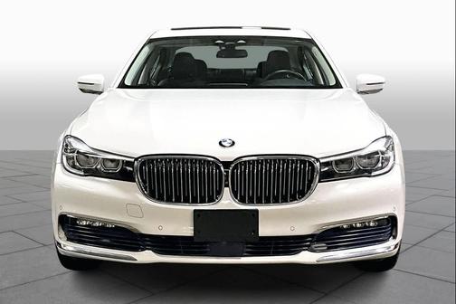 2017 BMW 740 xDrive