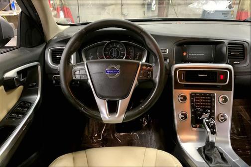 2018 Volvo S60 T5 Dynamic