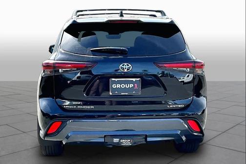Black 2026 Toyota Highlander Hybrid Limited