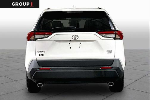 Ice Cap 2023 Toyota RAV4 XLE