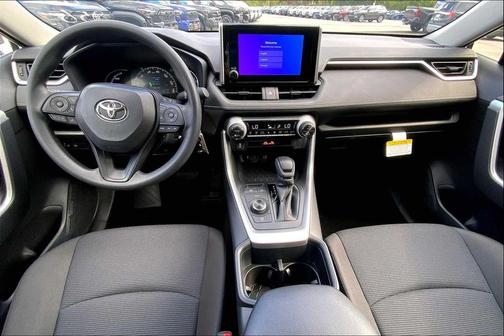 2025 Toyota RAV4 Hybrid LE