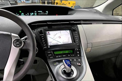 2010 Toyota Prius III