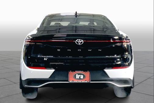 2025 Toyota Crown Platinum