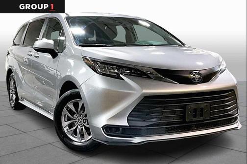 2021 Toyota Sienna LE