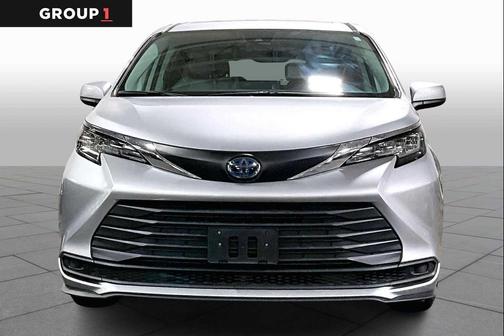 2021 Toyota Sienna LE