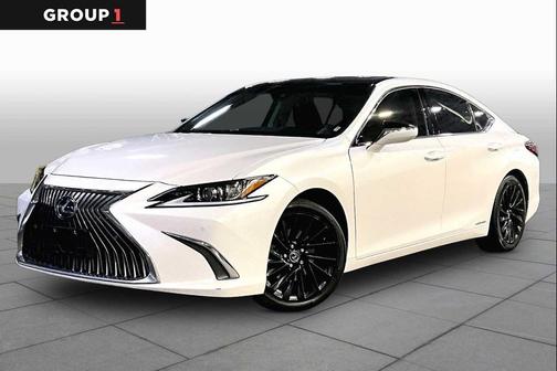 Eminent White Pearl 2020 Lexus ES 300h Luxury