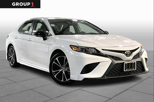 2019 Toyota Camry SE