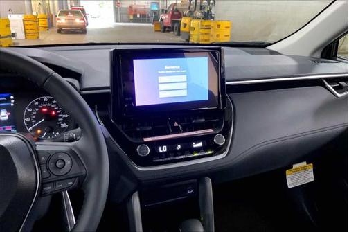 2025 Toyota Corolla Cross LE