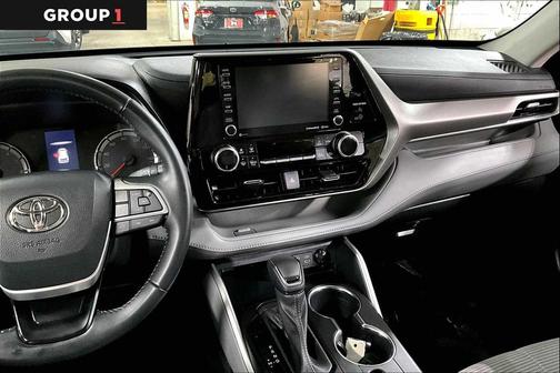 2022 Toyota Highlander LE