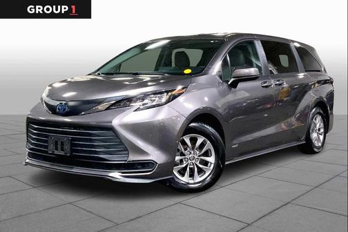 2021 Toyota Sienna LE