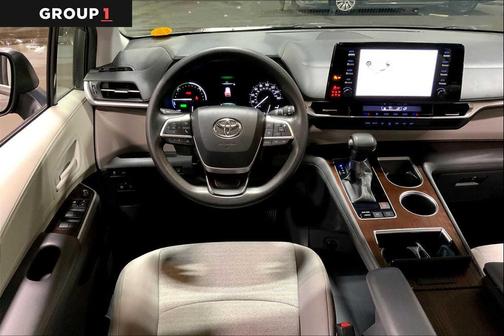 2021 Toyota Sienna LE