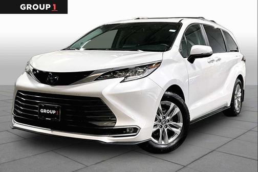 Wind Chill Pearl 2023 Toyota Sienna Limited