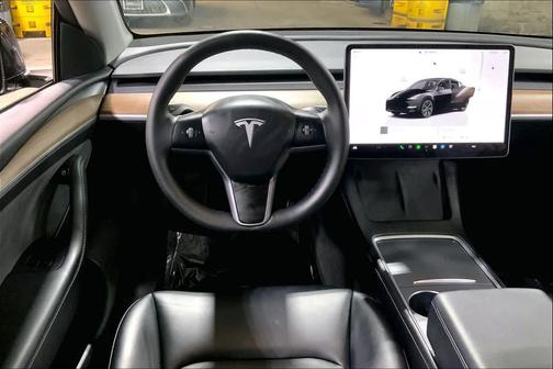 2025 Tesla Model Y Long Range Dual Motor All-Wheel Drive