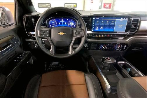Iridescent Pearl Tricoat 2024 Chevrolet Silverado 1500 High Country