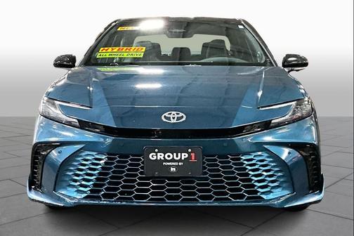 Ocean Gem/Midnight Black Metallic 2026 Toyota Camry XSE