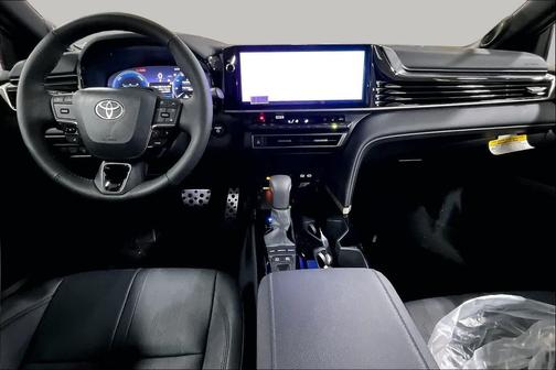 Ocean Gem/Midnight Black Metallic 2026 Toyota Camry XSE