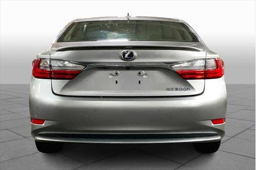 2016 Lexus ES 300h Base