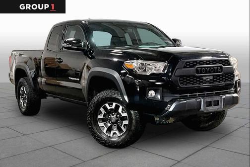 Midnight Black Metallic 2019 Toyota Tacoma TRD Off Road
