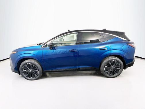 Aurora Blue Pearl Metallic/Super Black 2026 Nissan Murano Platinum