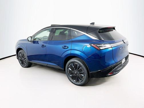 Aurora Blue Pearl Metallic/Super Black 2026 Nissan Murano Platinum
