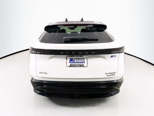 2025 Nissan ARIYA PLATINUM+