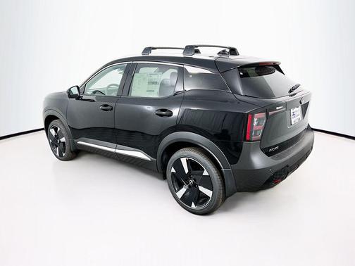 Super Black 2026 Nissan Kicks SR