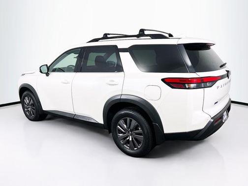 2023 Nissan Pathfinder SV 4WD