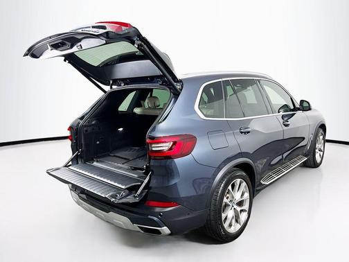 Arctic Grey Metallic 2022 BMW X5 xDrive40i