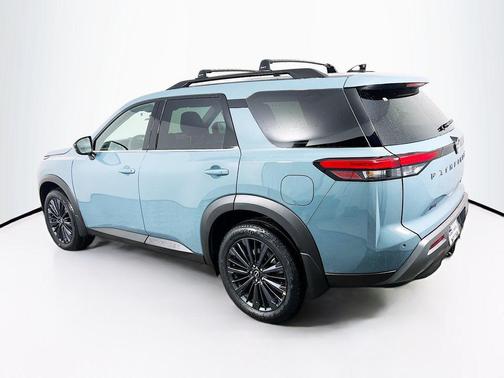 Baltic Teal 2026 Nissan Pathfinder SL