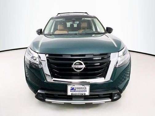 2024 Nissan Pathfinder Platinum 4WD