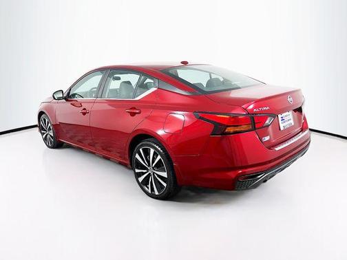 2021 Nissan Altima SR Intelligent AWD