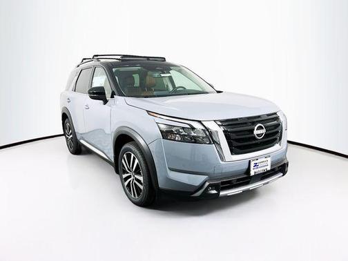 2025 Nissan Pathfinder Platinum 4WD