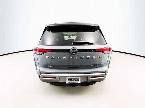 2025 Nissan Pathfinder Platinum 4WD