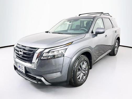 2025 Nissan Pathfinder SV 4WD