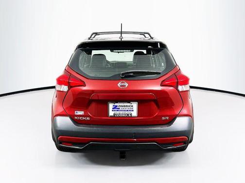 2019 Nissan Kicks SR
