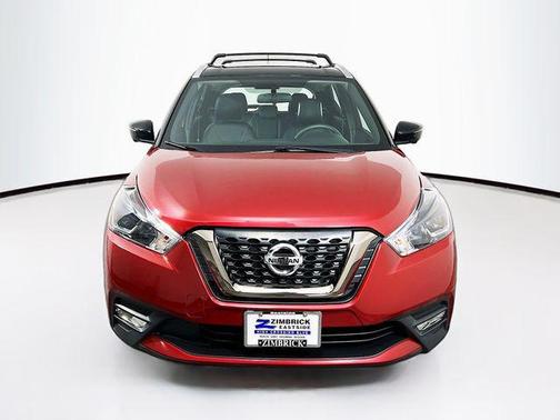 2019 Nissan Kicks SR
