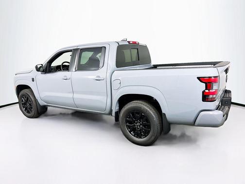 Boulder Gray Pearl 2026 Nissan Frontier SV