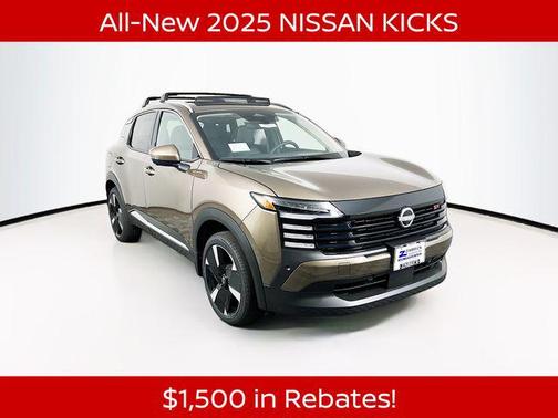 2025 Nissan Kicks SR