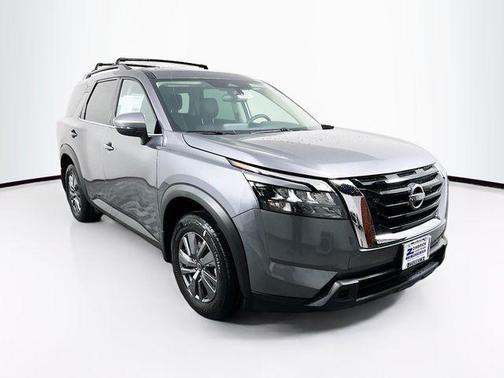 2025 Nissan Pathfinder SV 4WD
