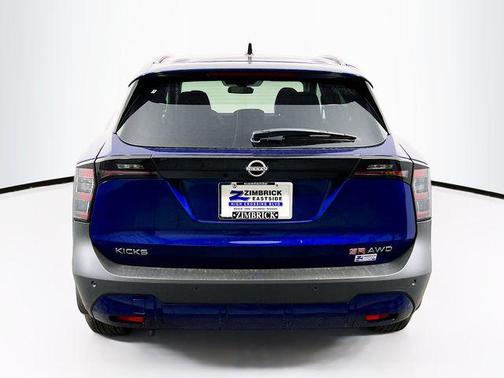 2026 Nissan Kicks SR