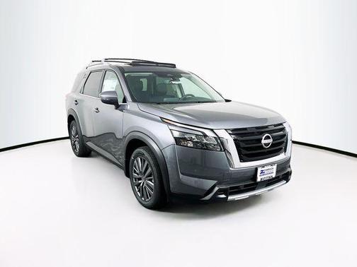 2025 Nissan Pathfinder SL 4WD