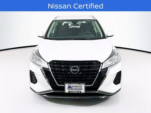 2022 Nissan Kicks SV