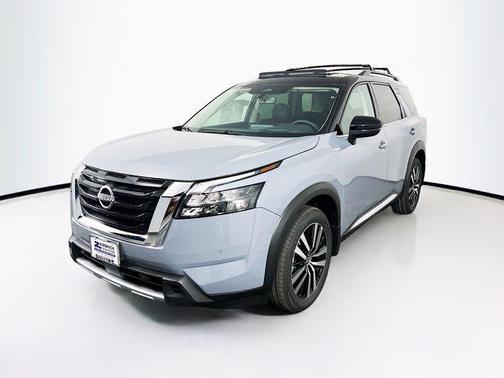 2025 Nissan Pathfinder Platinum 4WD