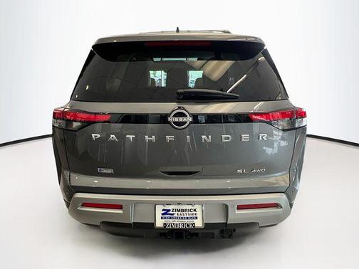 2025 Nissan Pathfinder SL 4WD