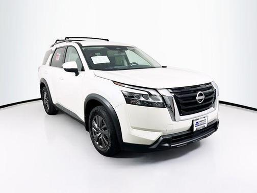 2022 Nissan Pathfinder SV 4WD